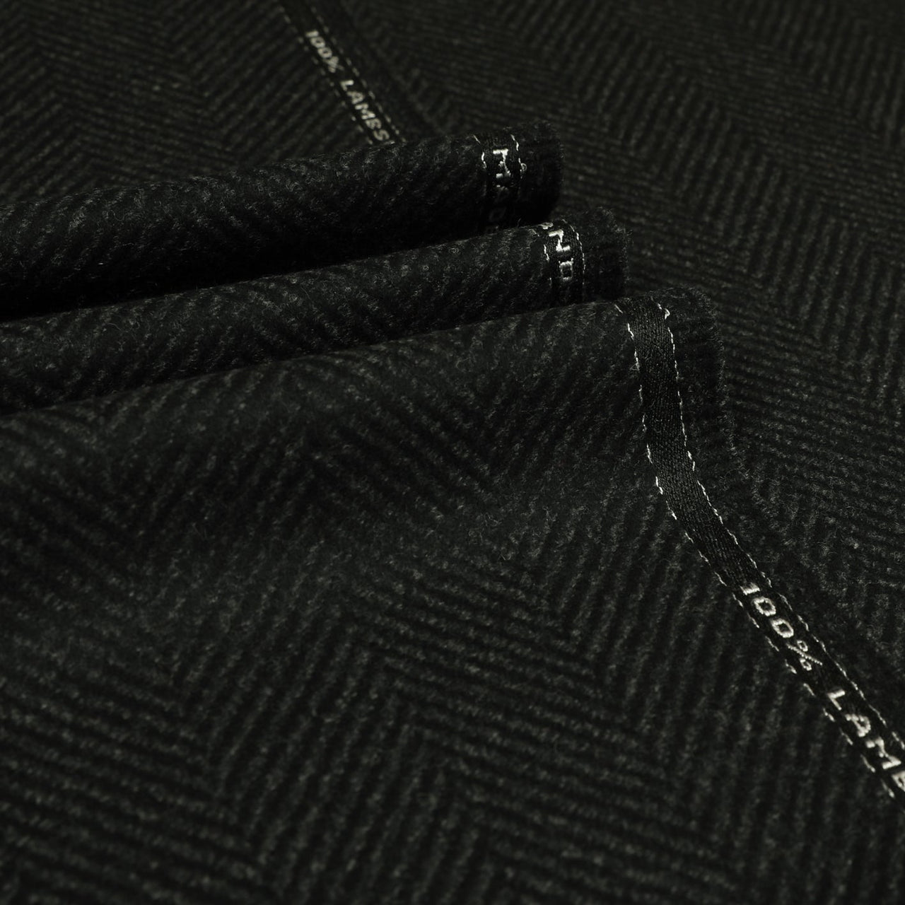 Snowdonia - Wide Herringbone Wool Coating