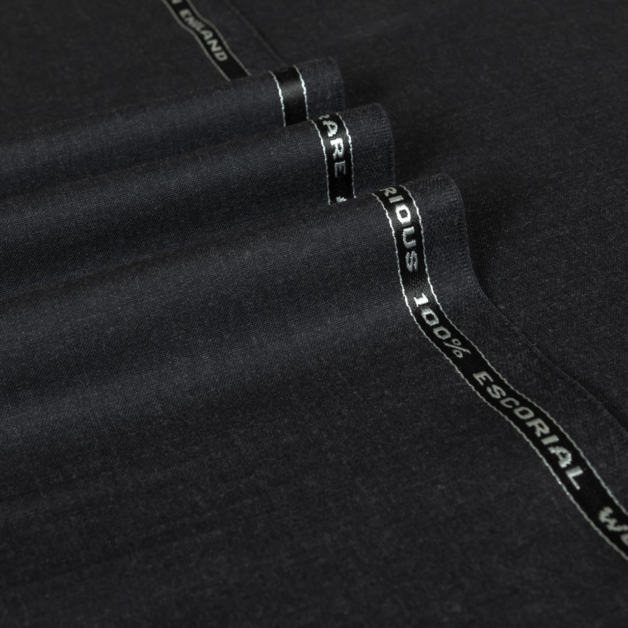 100% Escorial Wool travel suit cloth