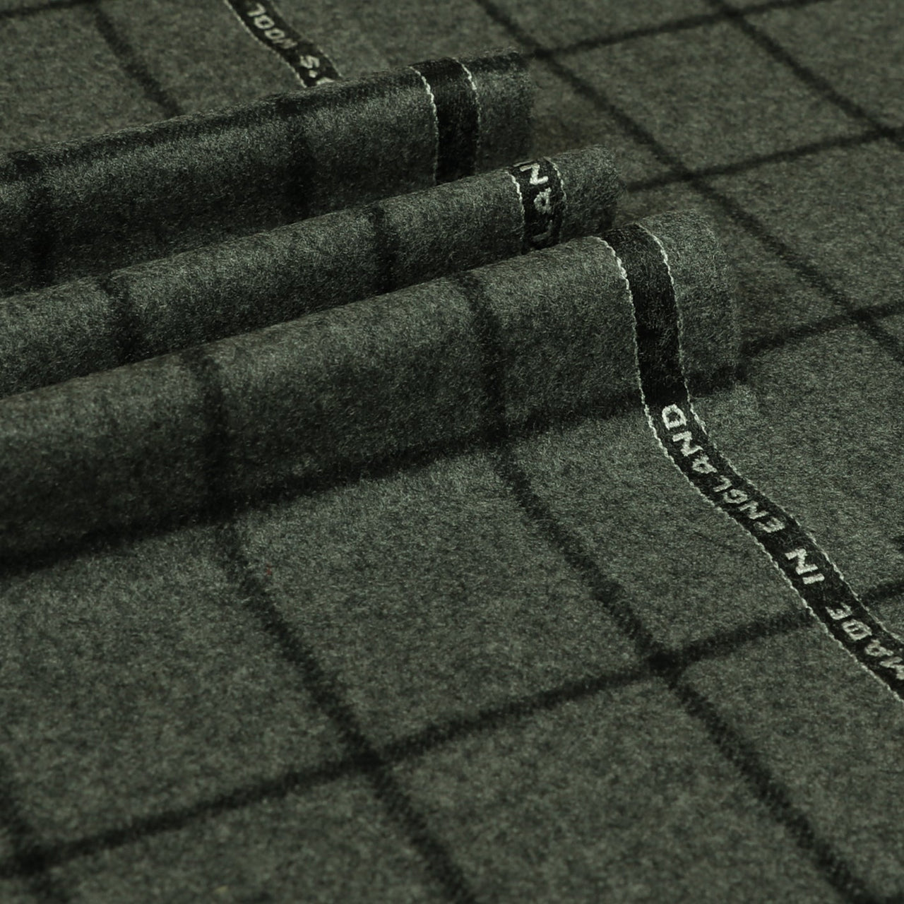 Grey Bold Windowpane Suiting Fabric Check Super 120's Wool Flannel 