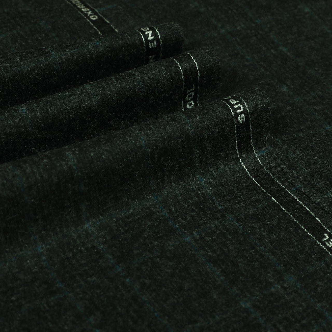 Oxbridge Flannel - Glen with Guarded Check Super 120's Wool Flannel