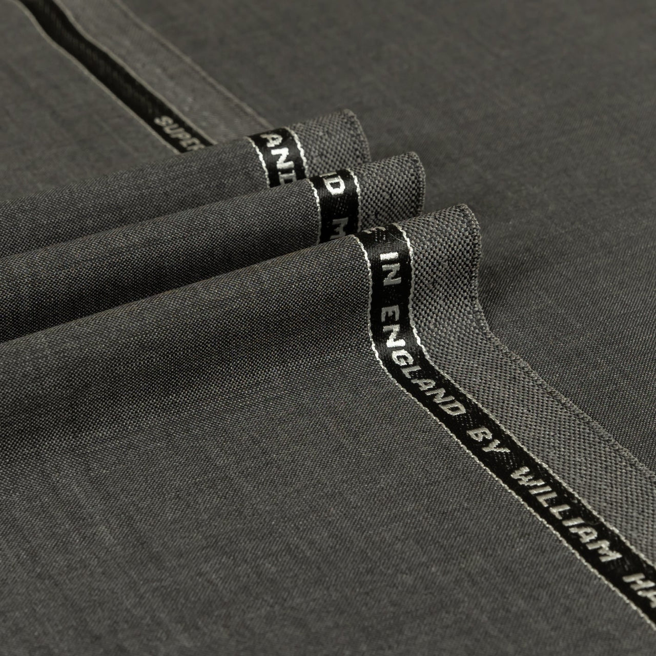 British Mohair - Plain Summer Kid Mohair Super 120's Wool