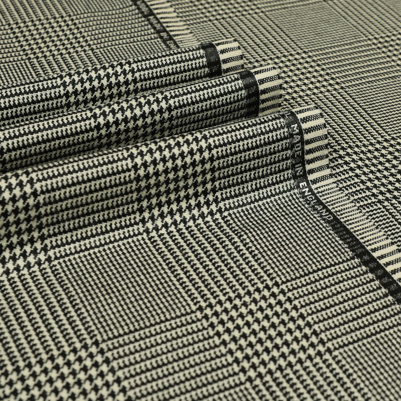 Snowdonia - Glen Check Wool Coating