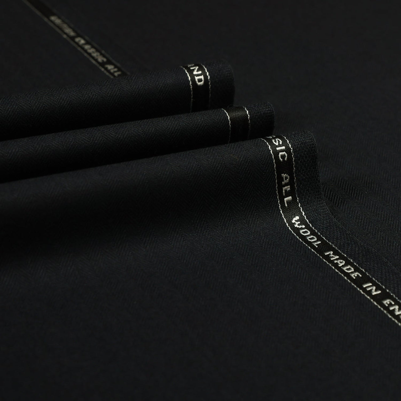 British Classic - Herringbone 100% Wool