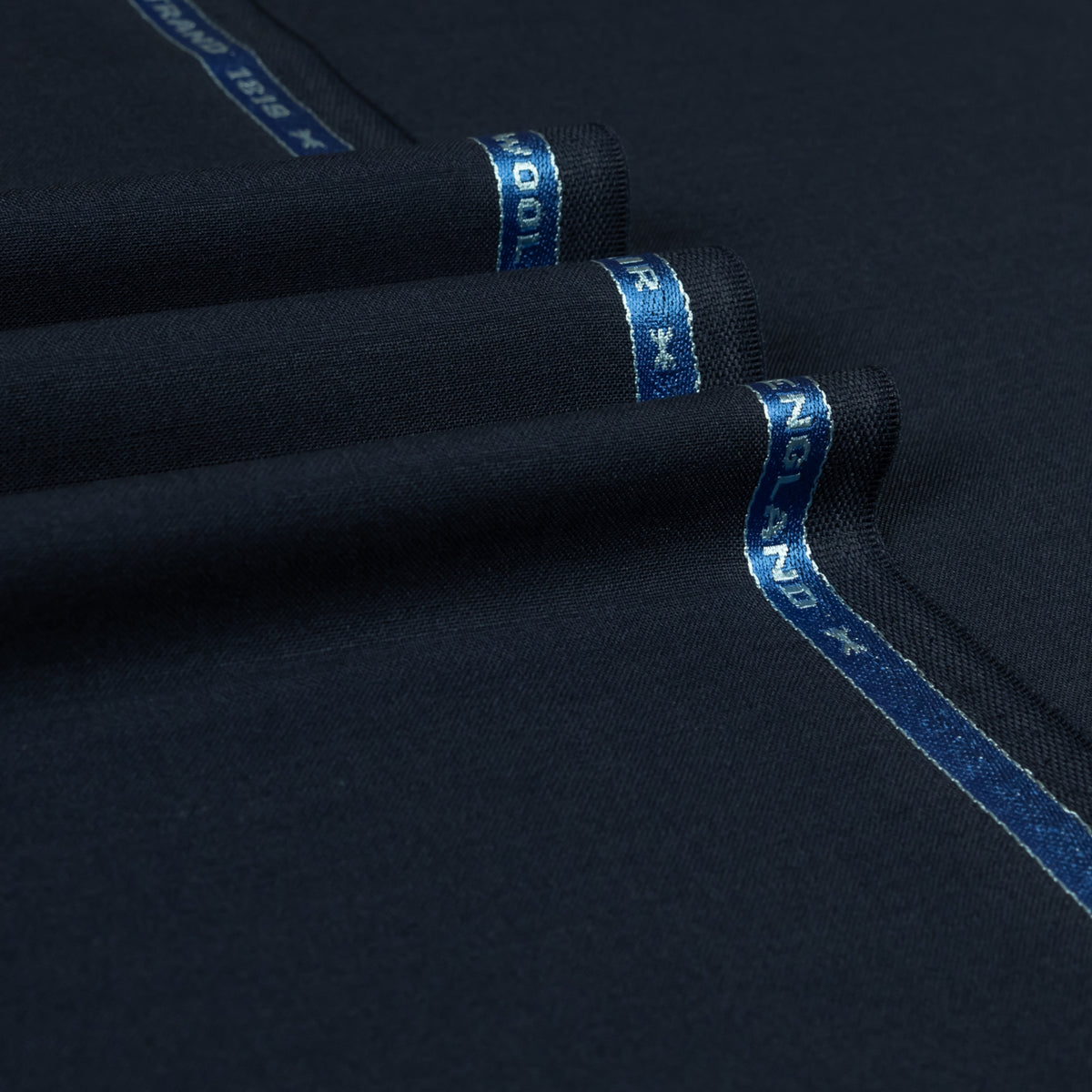 Summerstrand - Plain Super 100's Wool Mohair