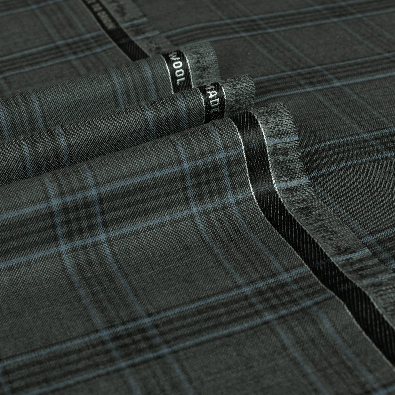 Toledo - Hopsack Plaid Escorial