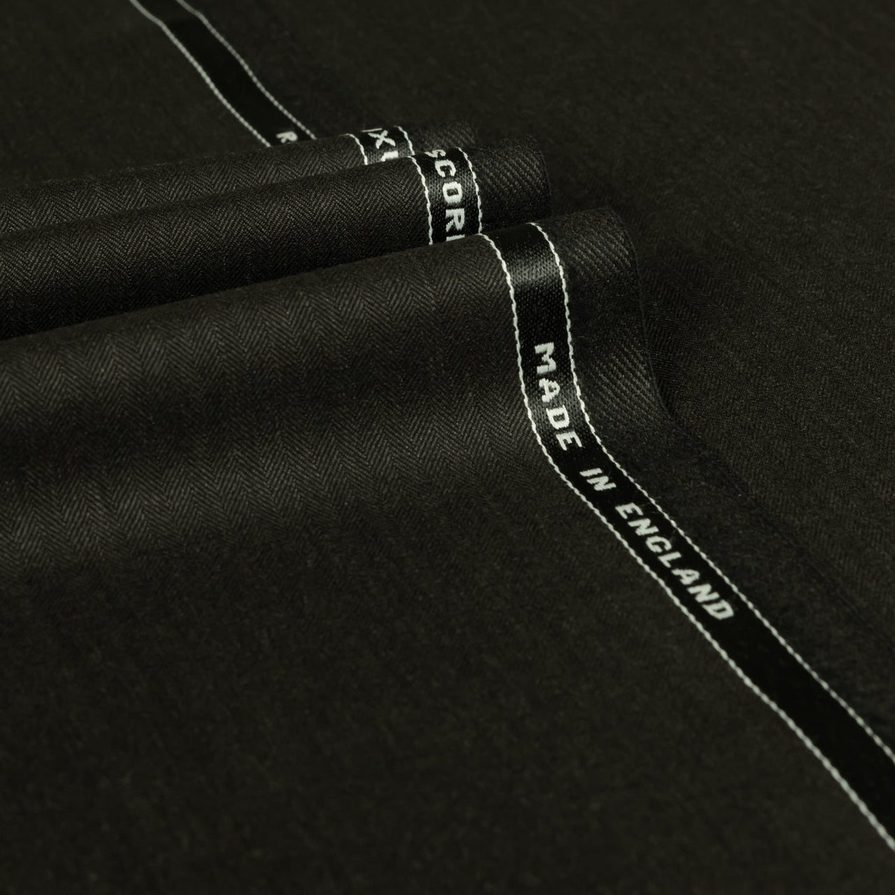 Toledo - Herringbone Escorial