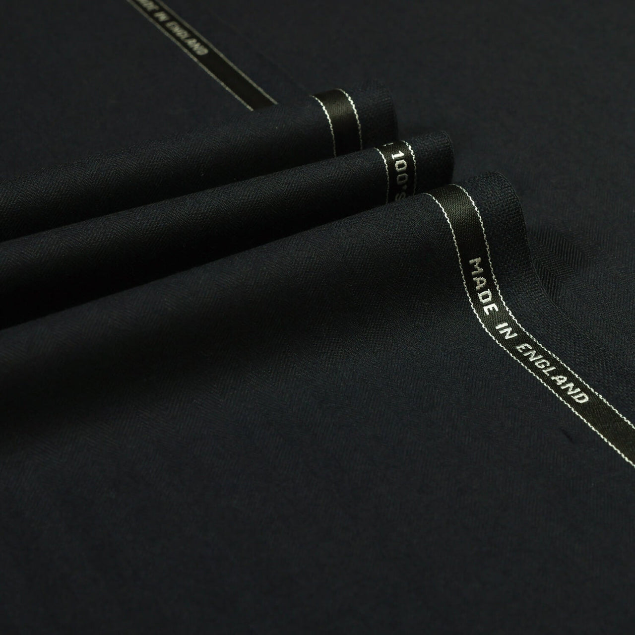 British Classic - Herringbone Super 100's Wool