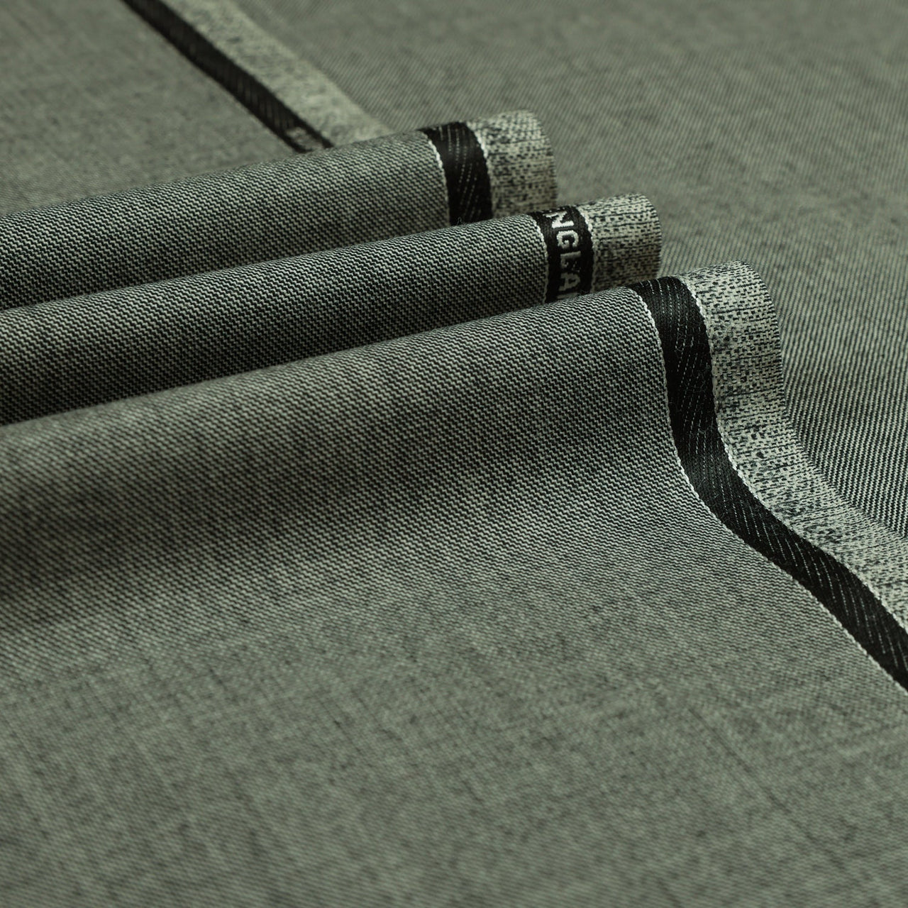 British Classic - Pick & Pick Super 100's Wool