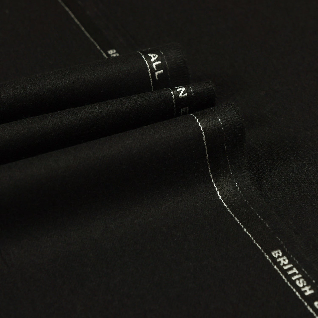 British Classic - Plain Flannel 100% Wool