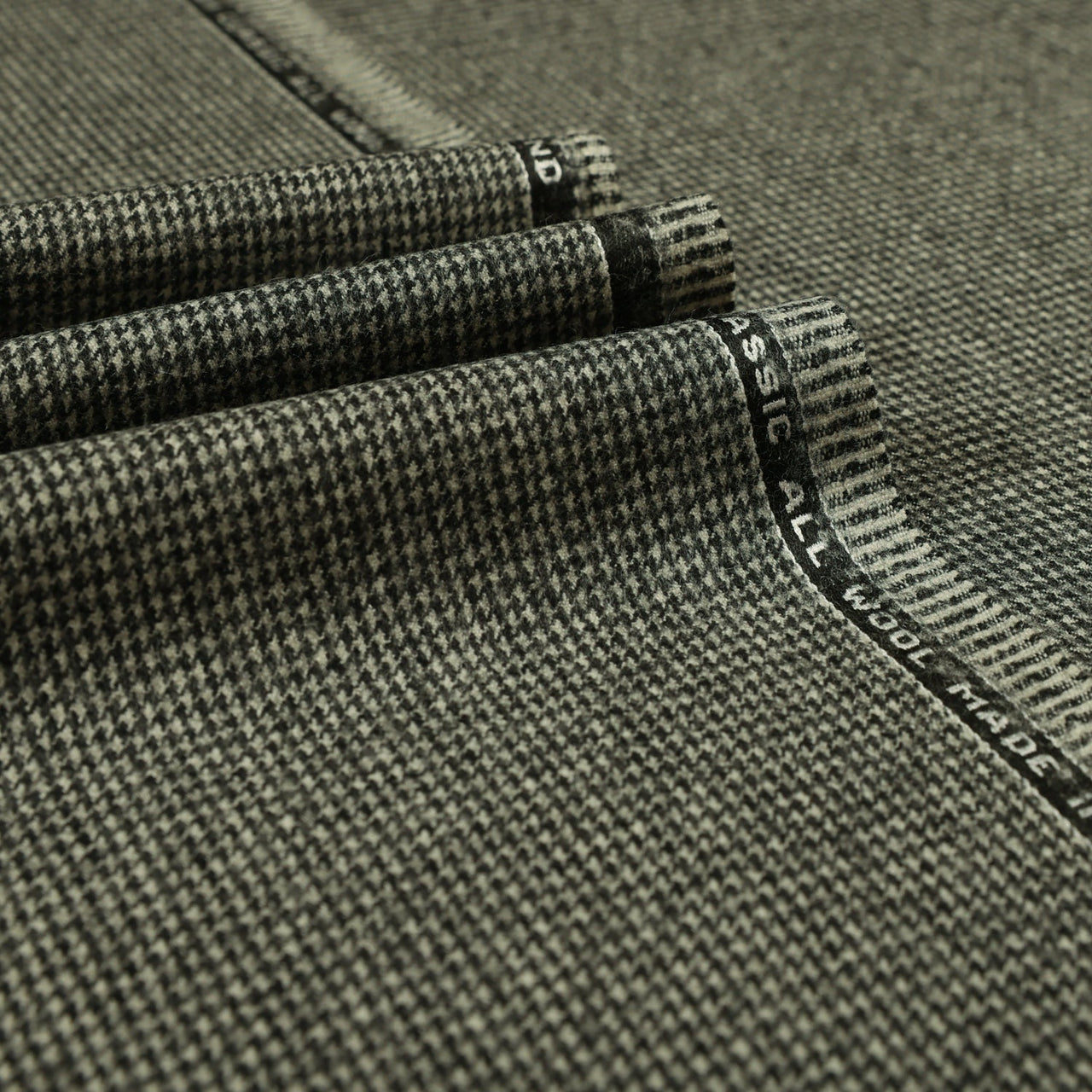 British Classic - Check 100% Wool