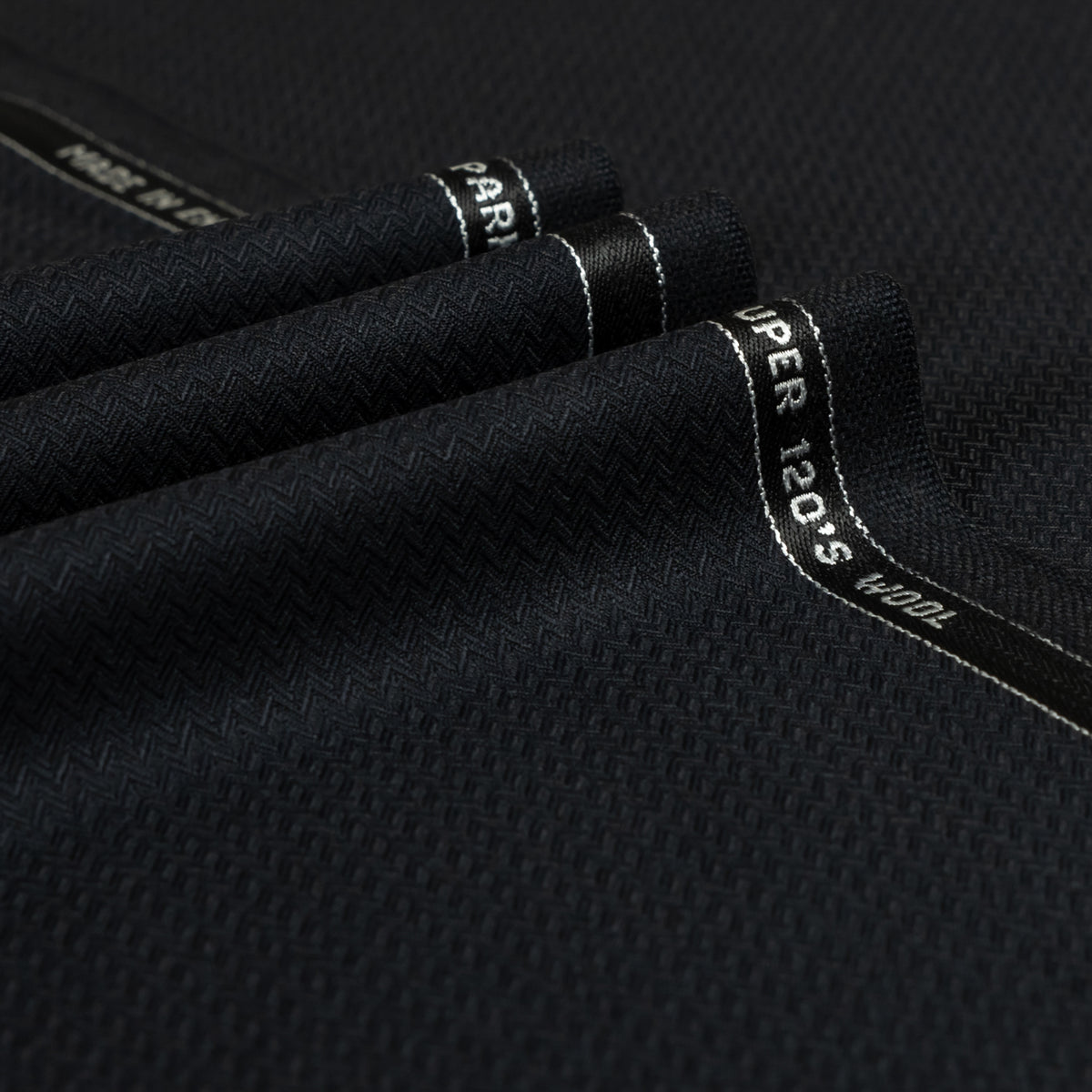 Blackstorm - Fancy Herringbone 100% Super 120's Wool