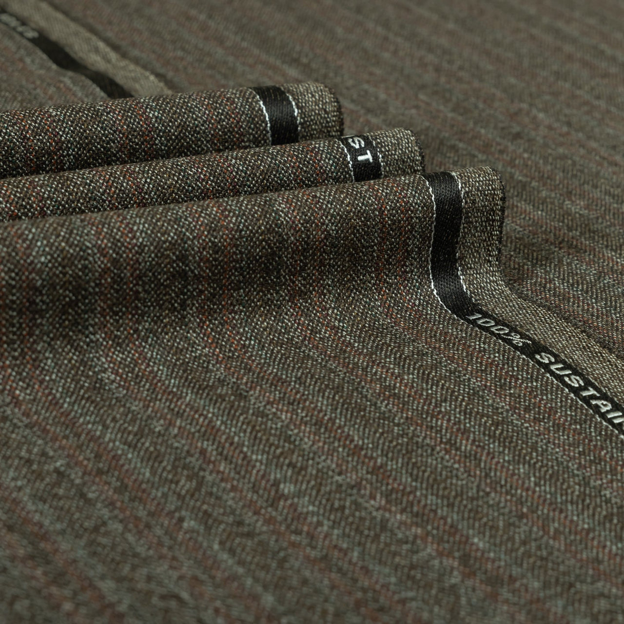 Heritage Twist - 100% Merino Wool Mid Weight Suiting