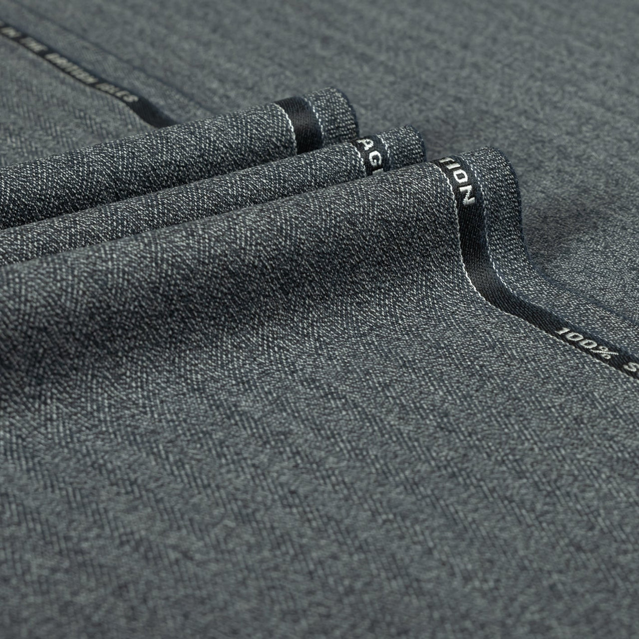 Heritage Twist - Arthur's Seat Herringbone 100% Merino Wool Mid Weight Suiting