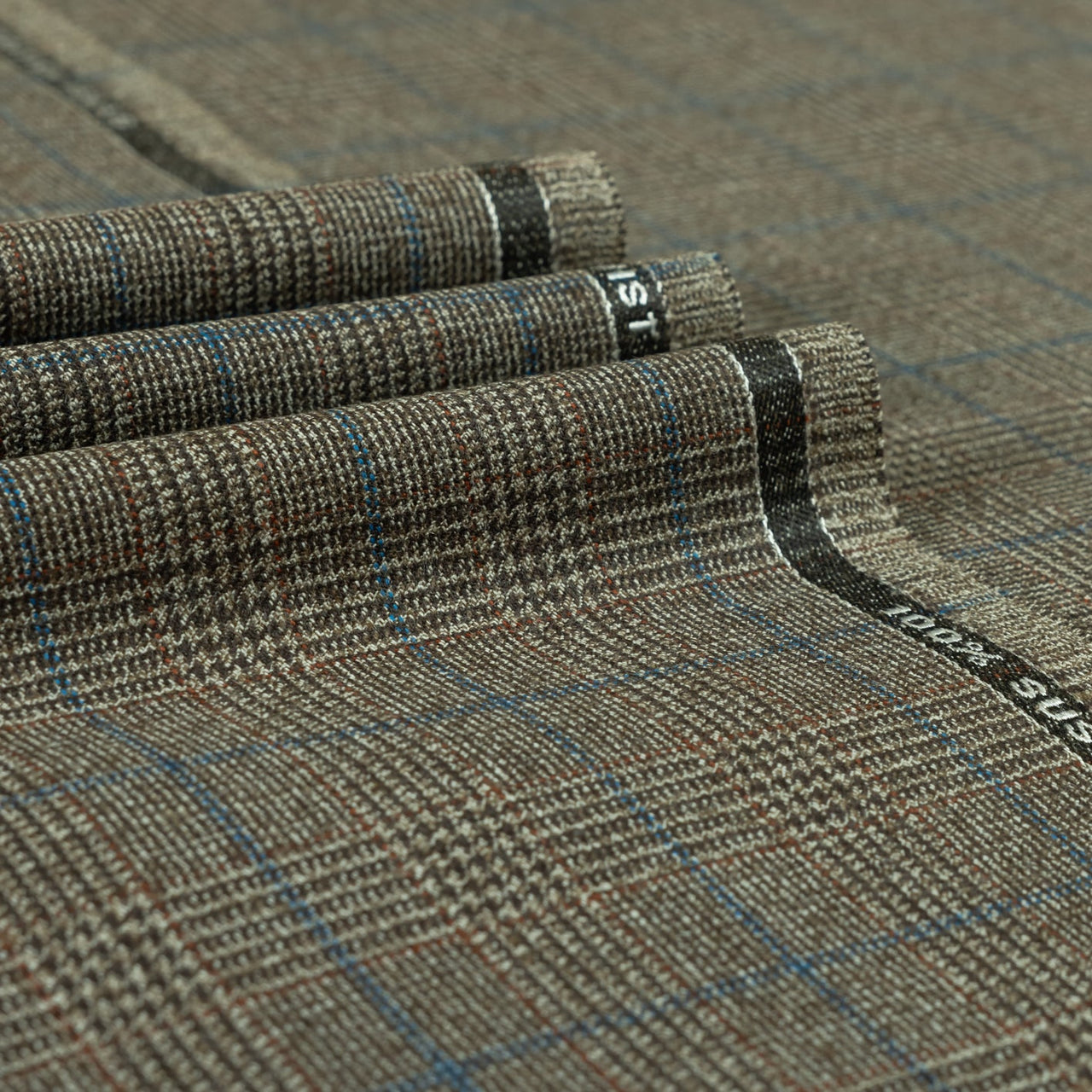 Heritage Twist - Small Glen Check 100% Merino Wool Mid Weight Suiting