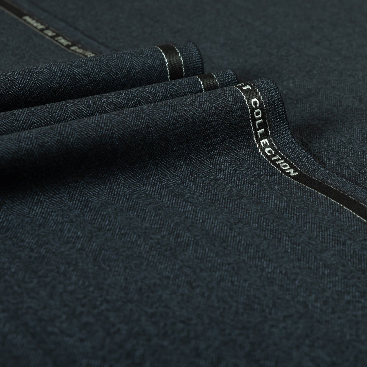 Heritage Twist - Herringbone 100% Merino Wool Mid Weight Suiting