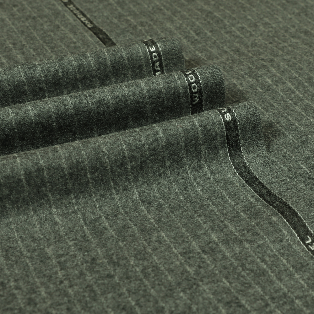 22005 Medium Grey Narrow Chalk Stripe Flannel